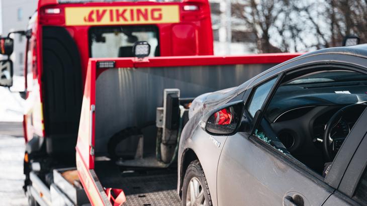 Väghjälpsförsäkring – Snabb assistans, bärgning och extra ersättningar.
